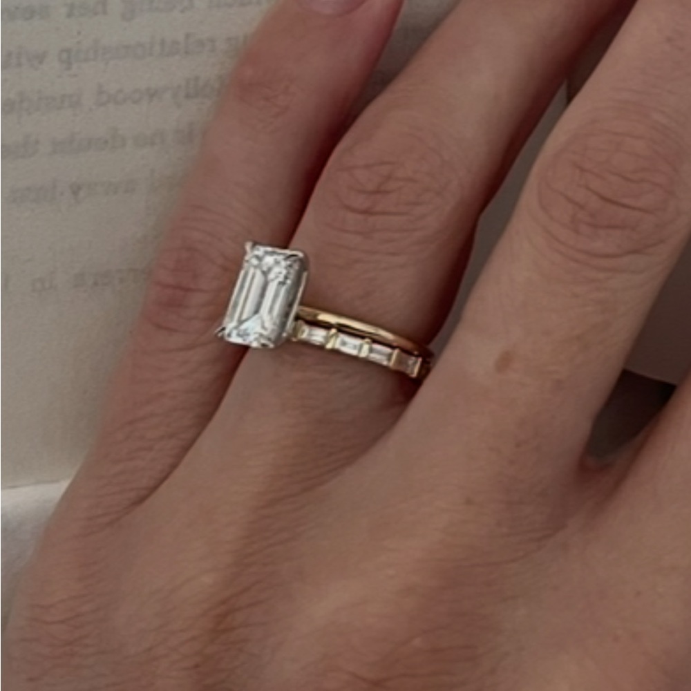 Ring Concierge 14K Gold Baguette Bar Eternity Band - Picture 4 of 7